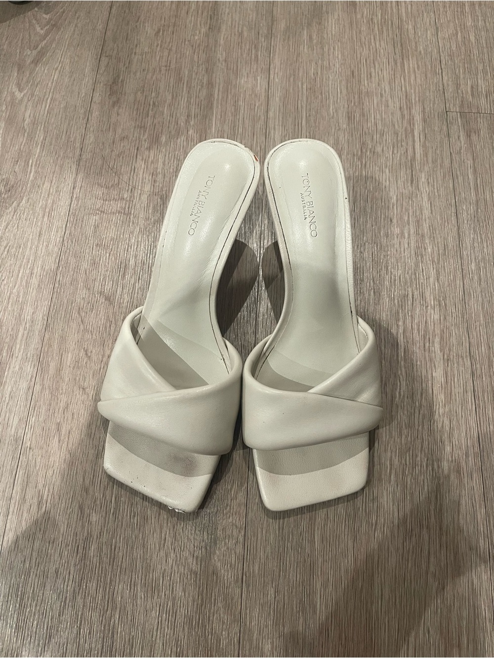 Tony Bianco Alexa Dove Nappa Mule Heels โ US 5.5 - Picture 5 of 7